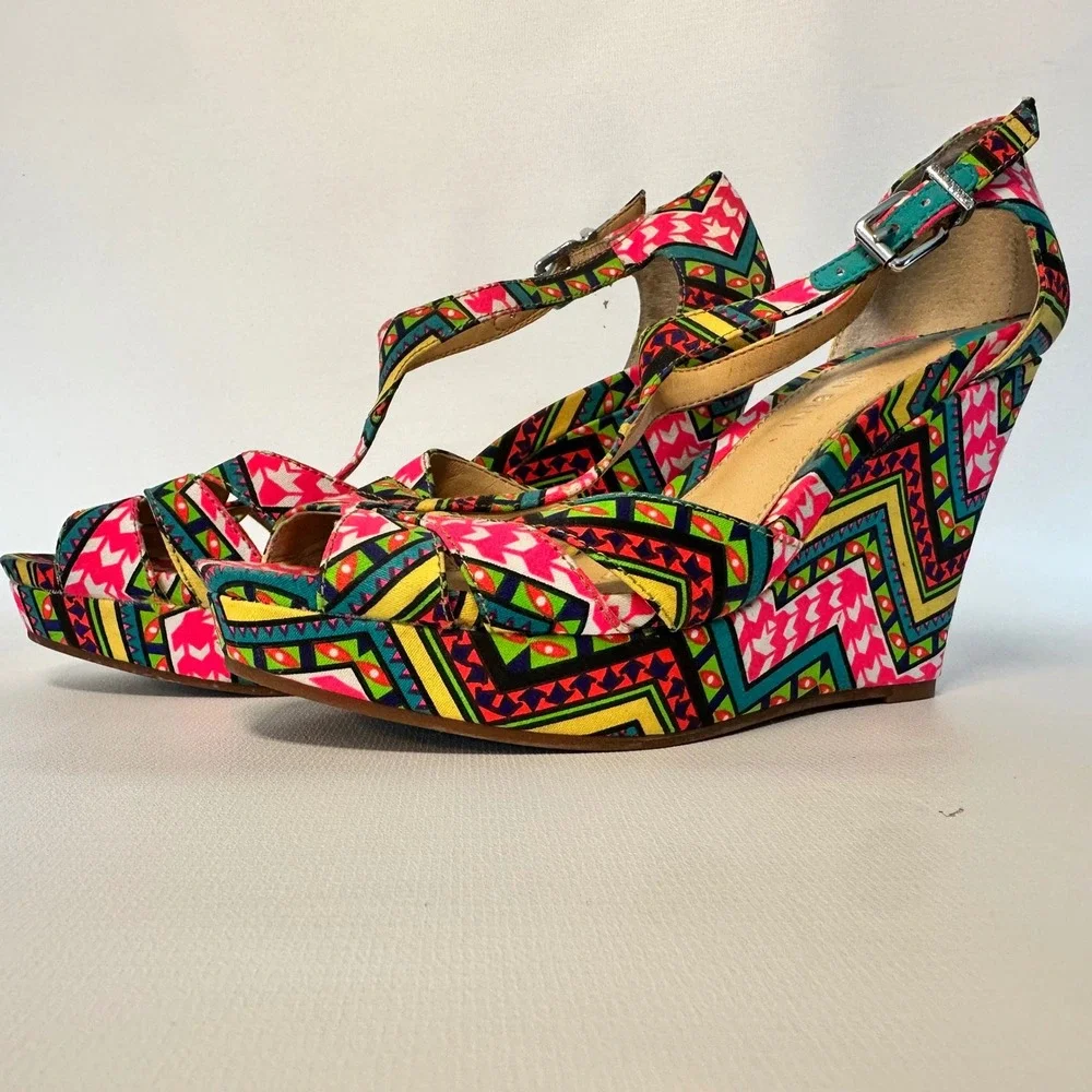 Gianni Bini Wedges‎ Size 6.5M Colorful Fabric Platform Ankle Strap Heels Shoes